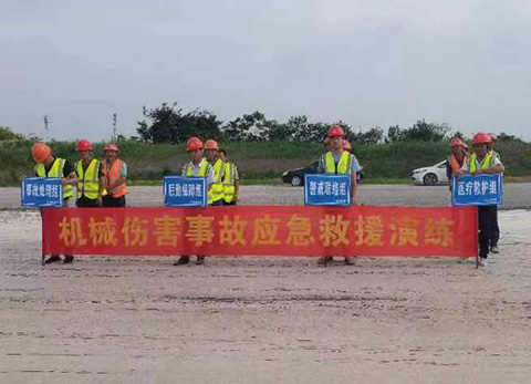 S366合六南通道建設(shè)工程03標(biāo)項(xiàng)目部 開(kāi)展機(jī)械傷害應(yīng)急救援演練
